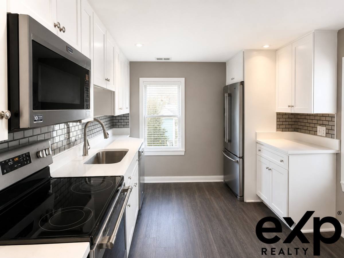 Apartment for rent at 42 Clinton St #2, Taunton, MA 02780