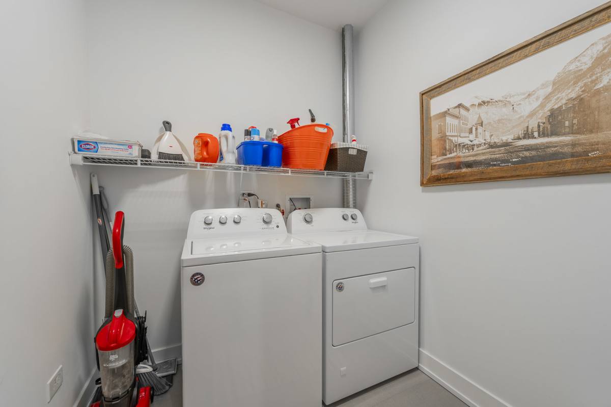 Apartment for rent at 1470 W Webster Ave #202, Chicago, IL 60614