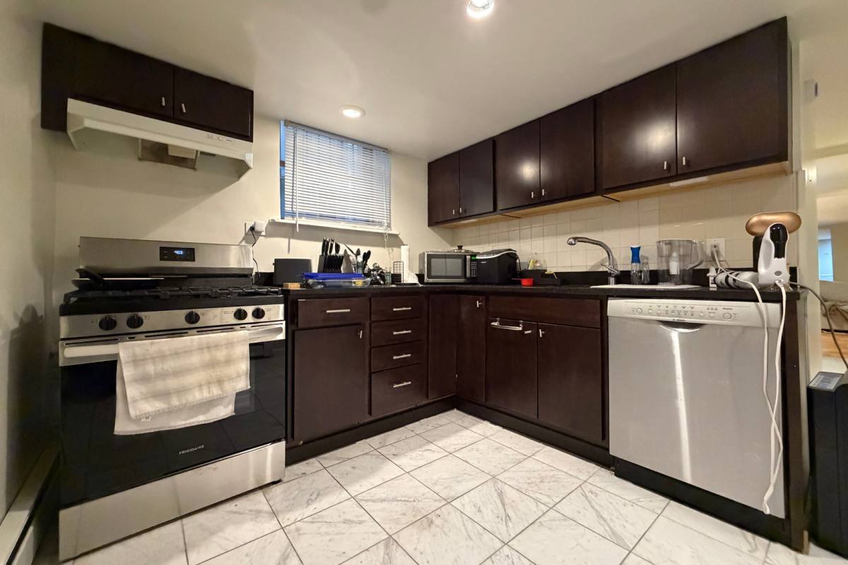 Apartment for rent at 2631 N Sheffield Ave #G, Chicago, IL 60614