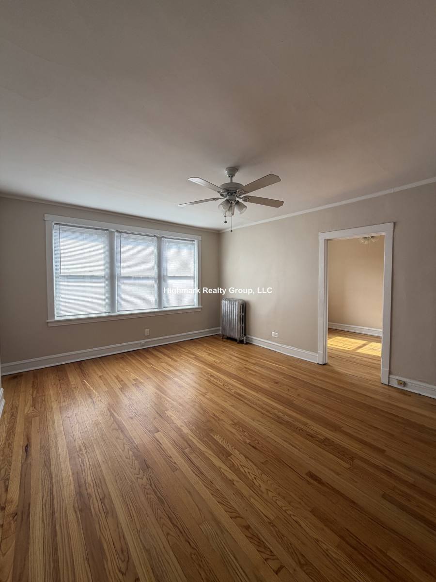 Apartment for rent at 2344 W Touhy #3D, Chicago, IL 60645