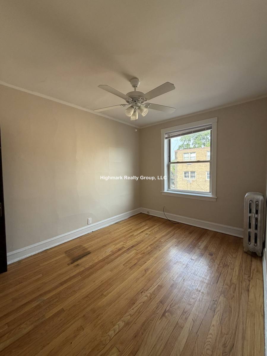 Apartment for rent at 2344 W Touhy #3D, Chicago, IL 60645