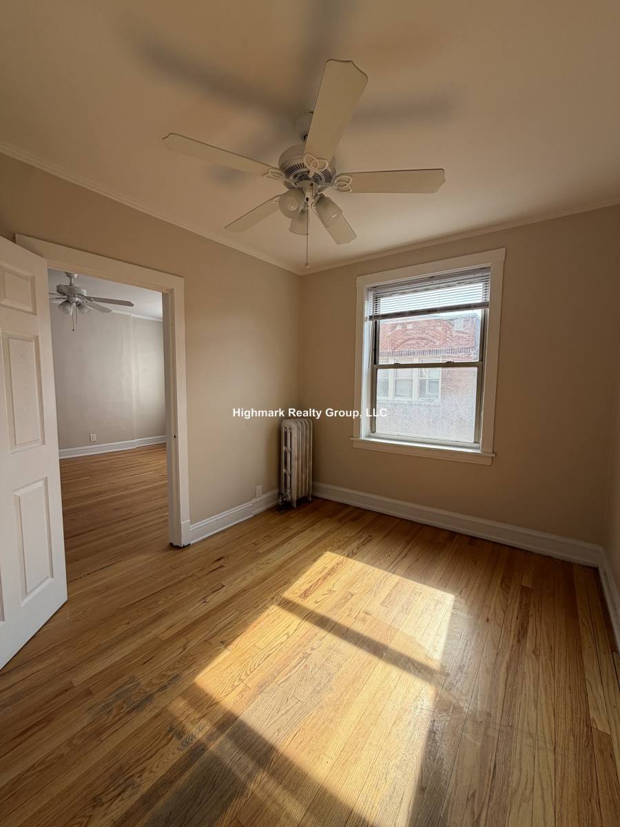 Apartment for rent at 2344 W Touhy #3D, Chicago, IL 60645