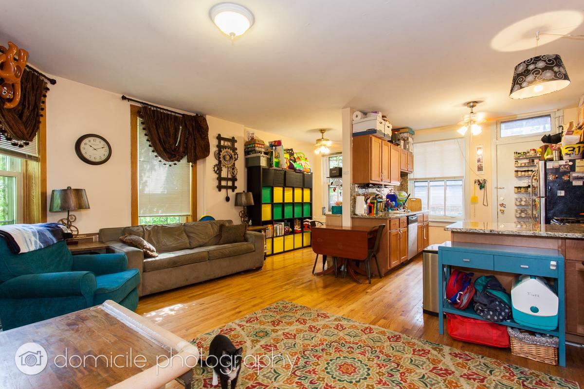 Apartment for rent at 1533 W Leland Ave #1E, Chicago, IL 60640