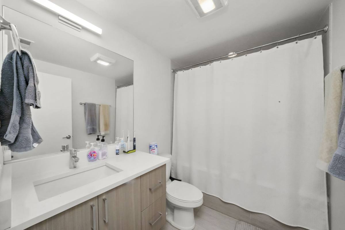 Apartment for rent at 832 W Erie St #2W, Chicago, IL 60642