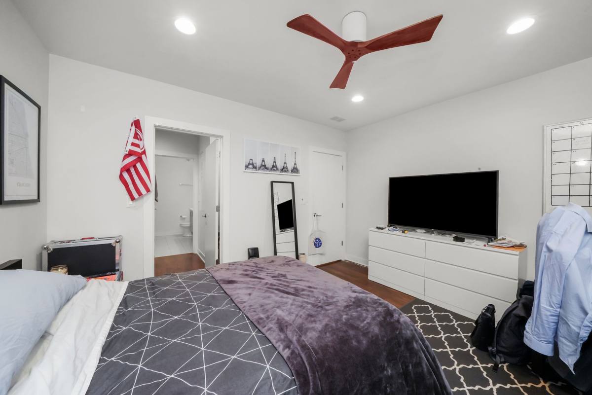 Apartment for rent at 832 W Erie St #2W, Chicago, IL 60642