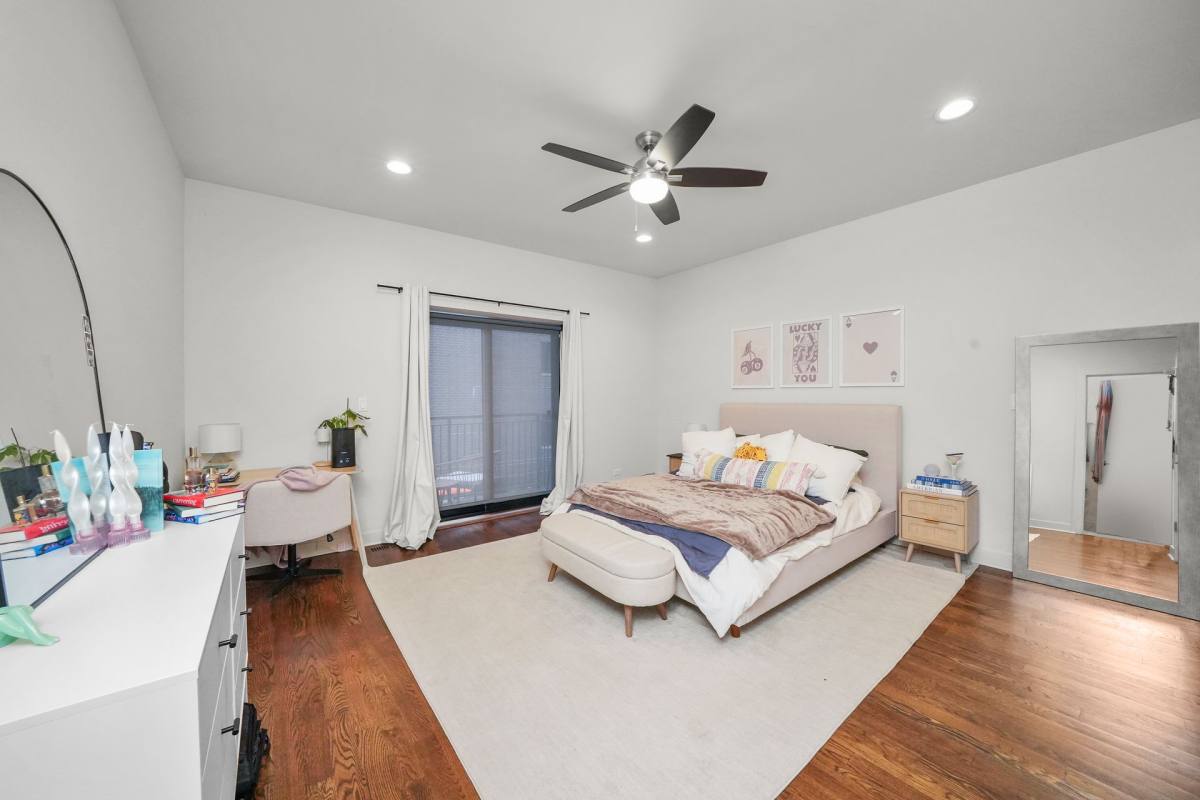 Apartment for rent at 832 W Erie St #2W, Chicago, IL 60642