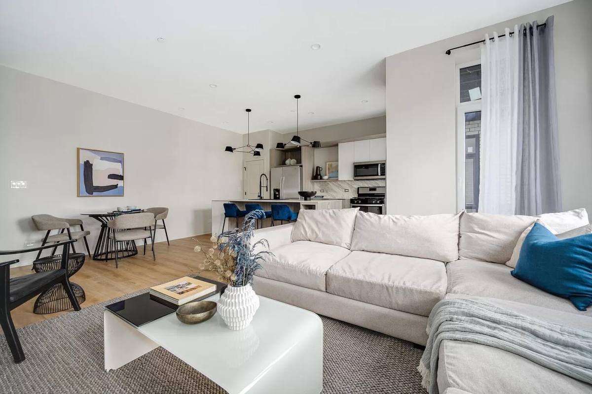 Apartment for rent at 3153 N Tripp Ave #305, Chicago, IL 60641