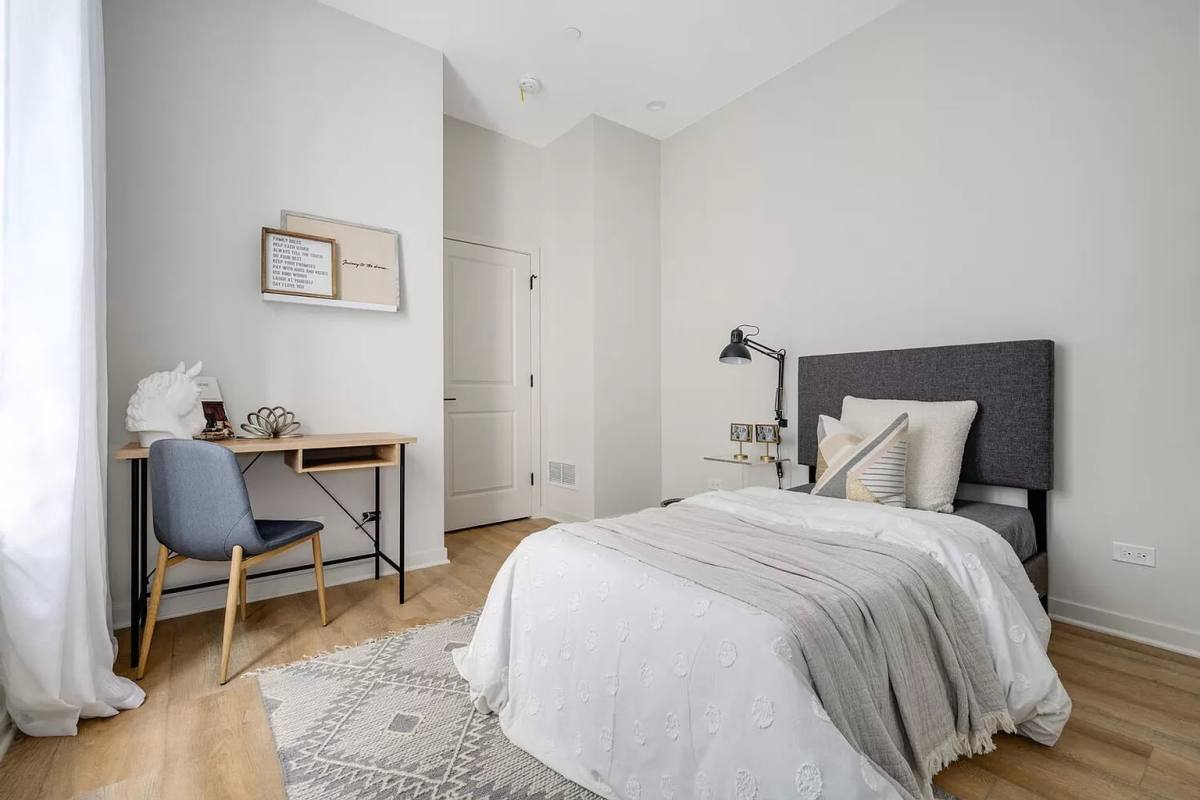 Apartment for rent at 3153 N Tripp Ave #305, Chicago, IL 60641