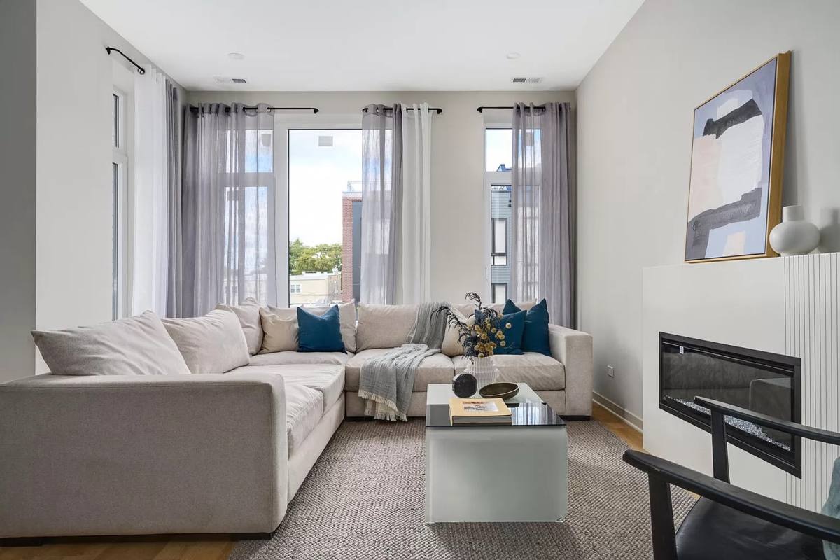 Apartment for rent at 3153 N Tripp Ave #305, Chicago, IL 60641