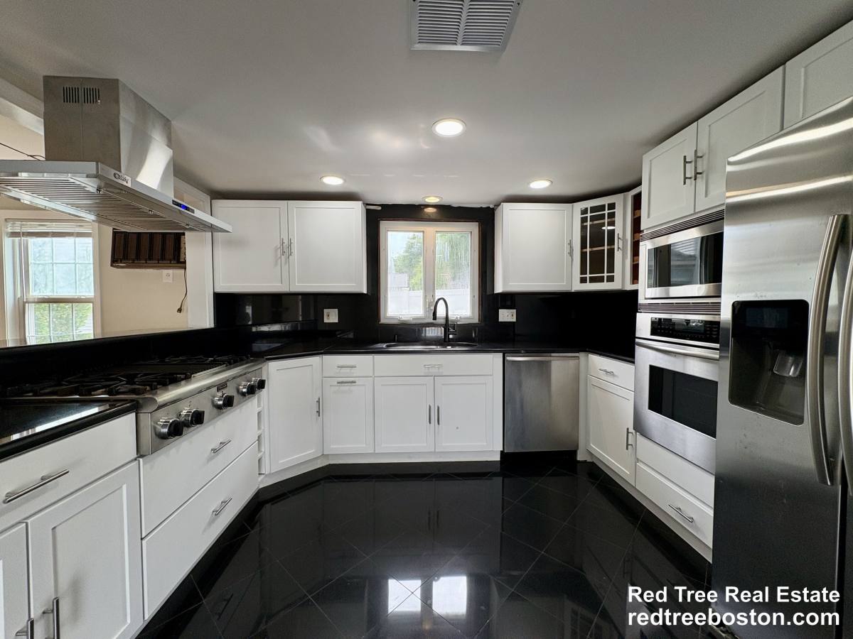 Apartment for rent at 1318 Salem St, Malden, MA 02148