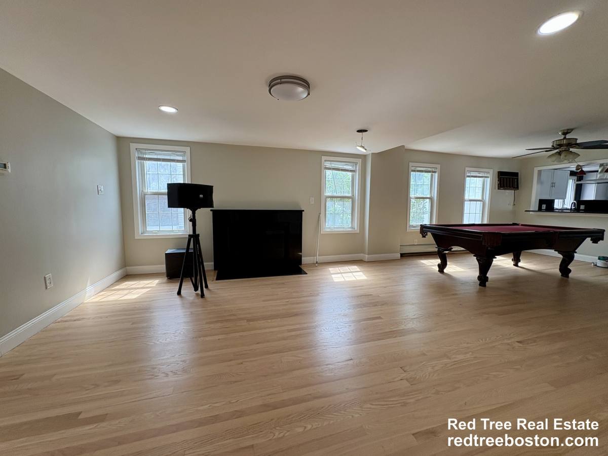 Apartment for rent at 1318 Salem St, Malden, MA 02148
