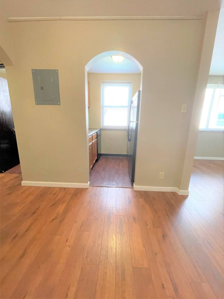 Apartment for rent at 5712 Phillips Ave #B9, Pittsburgh, PA 15217