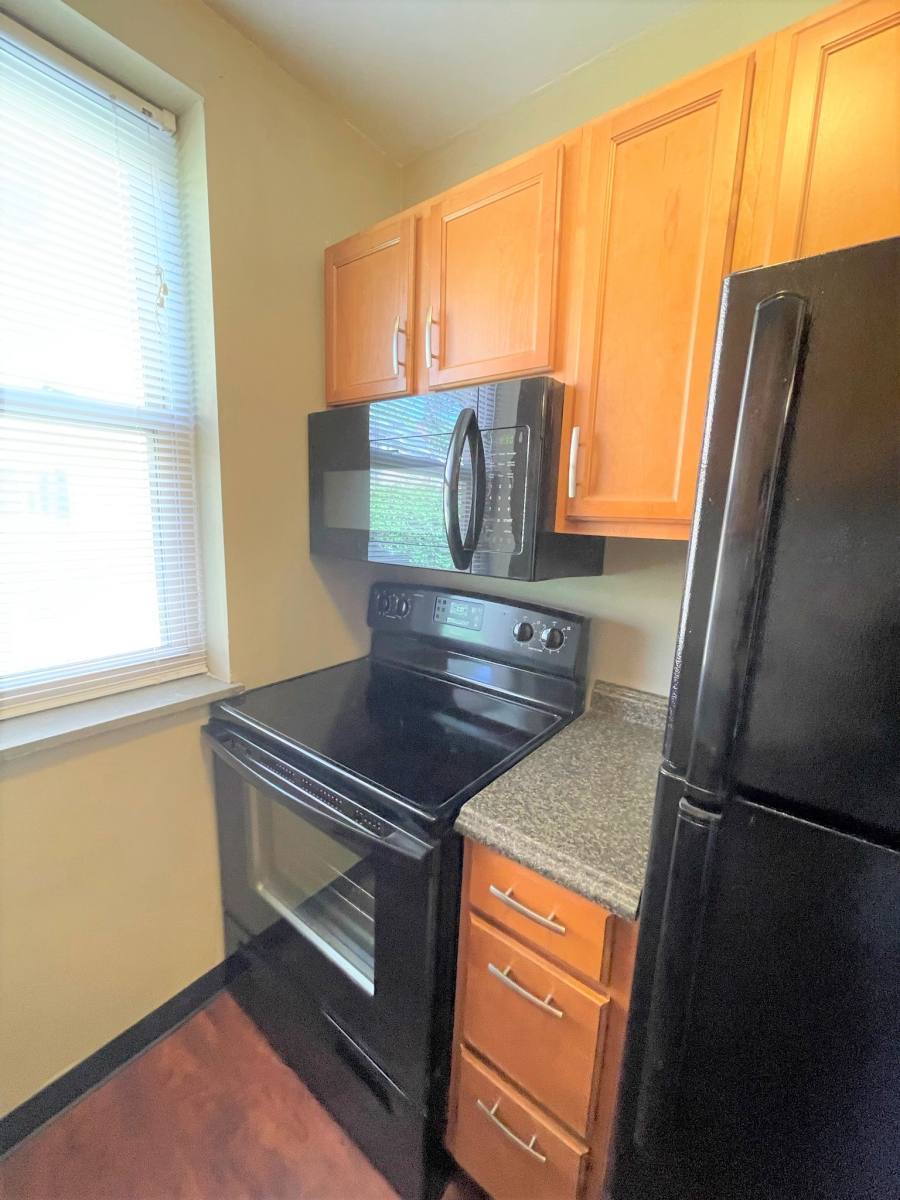 Apartment for rent at 5712 Phillips Ave #B9, Pittsburgh, PA 15217