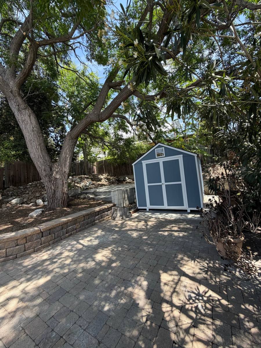 House for rent at 10318 Silverton Ave, Tujunga, CA 91042