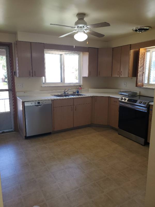 Townhouse for rent at 239 Boden Ave, 2nd Floor, Carnegie, PA 15106