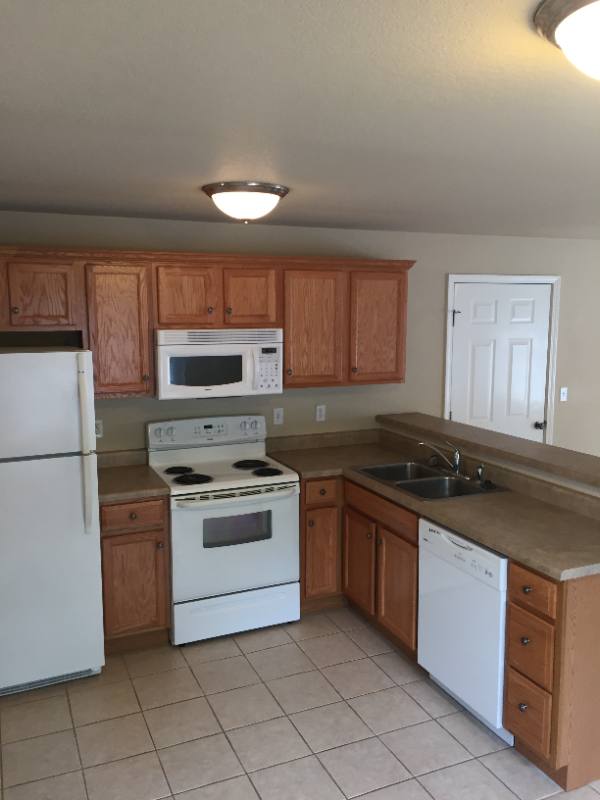 Apartment for rent at 121 Evanlee Court #A, Jefferson City, MO 65109