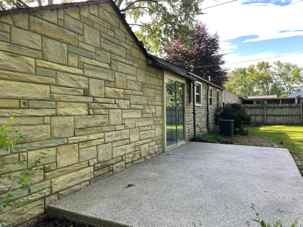 House for rent at 1643 Alma Ave, Waterford, MI 48327