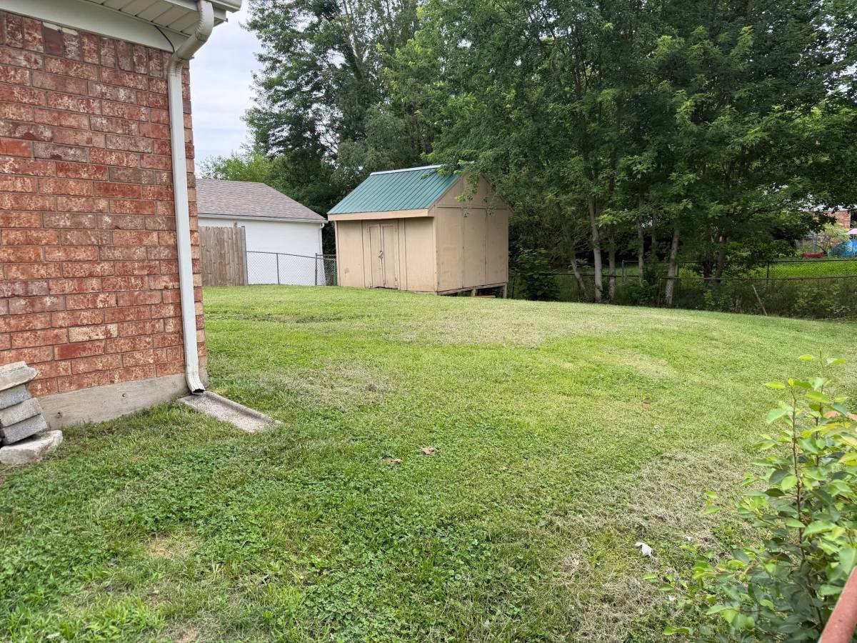 House for rent at 11711 Wiltonwood Court, Louisville, KY 40272