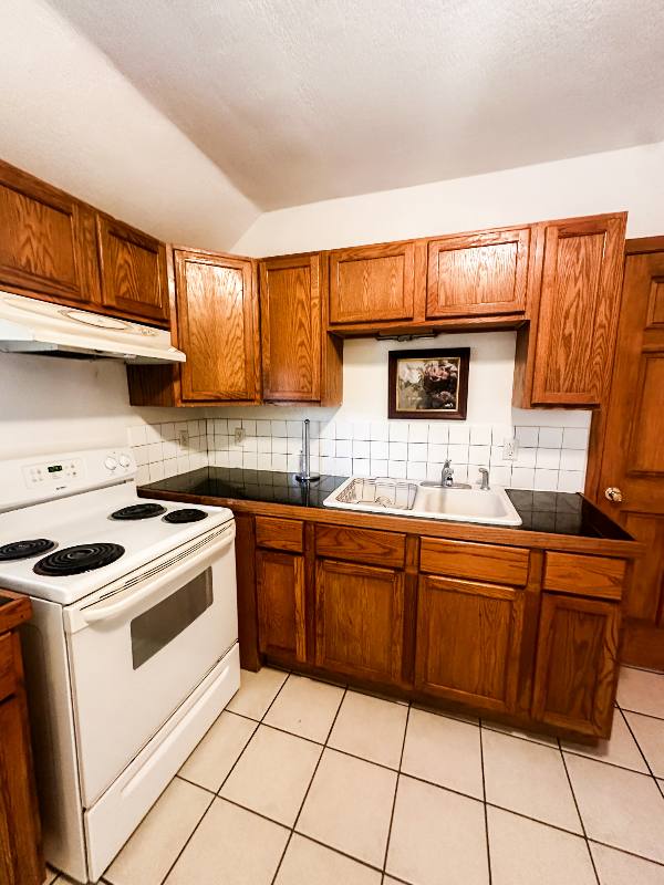 Apartment for rent at 507 King St #2, Fayette, IA 52142