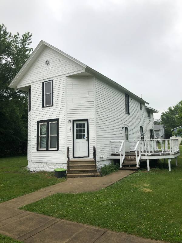 Apartment for rent at 507 King St #2, Fayette, IA 52142