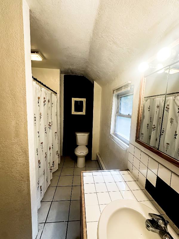 Apartment for rent at 507 King St #2, Fayette, IA 52142