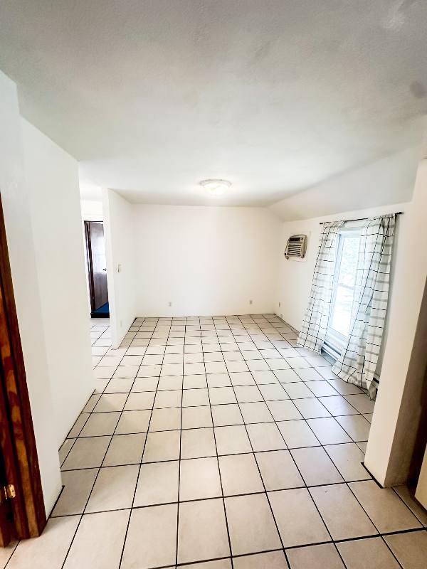 Apartment for rent at 507 King St #2, Fayette, IA 52142