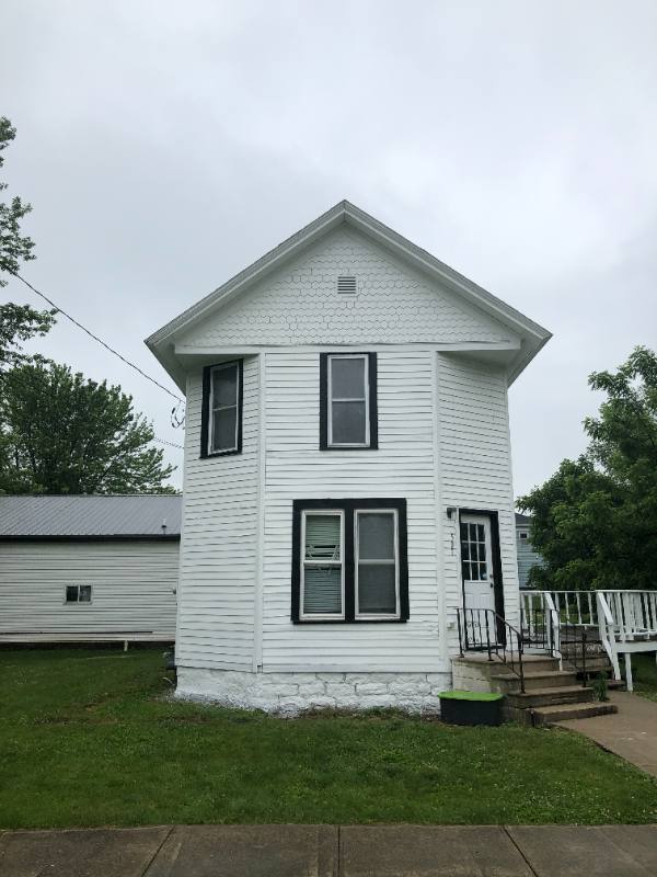 Apartment for rent at 507 King St #2, Fayette, IA 52142