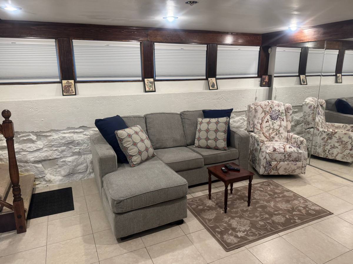 Apartment for rent at 585 Crescent Ave, Buffalo, NY 14214