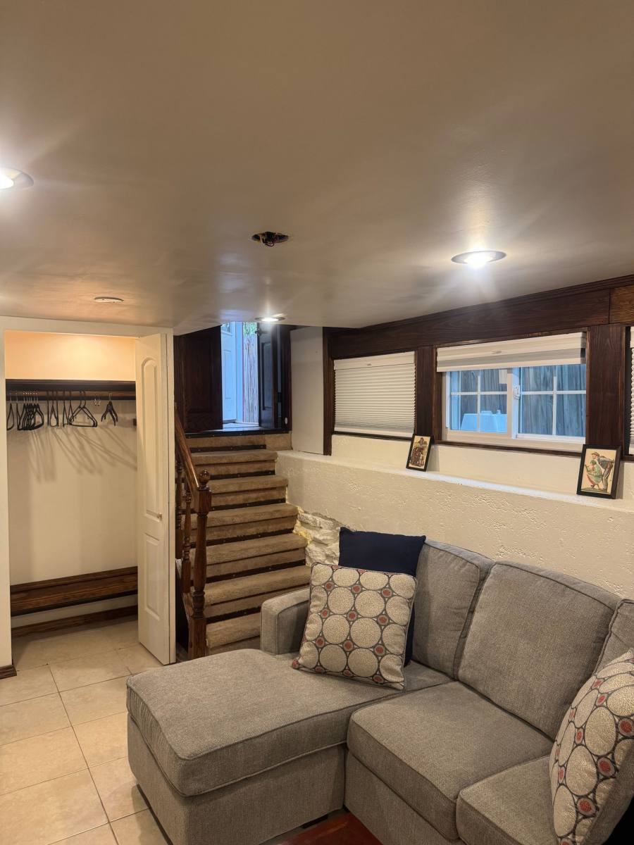 Apartment for rent at 585 Crescent Ave, Buffalo, NY 14214