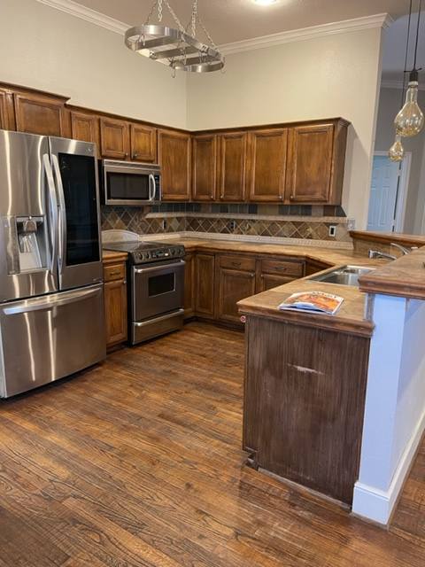 House for rent at 5925 Sagebrush Trail, Arlington, TX 76017