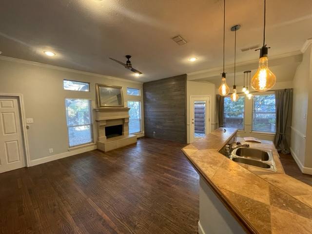 House for rent at 5925 Sagebrush Trail, Arlington, TX 76017