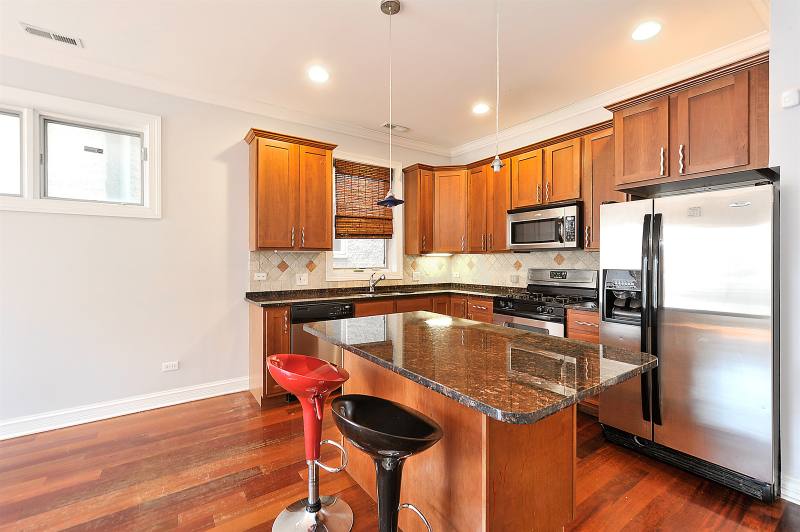 Condo for rent at 4418 S Indiana #1S, Chicago, IL 60637