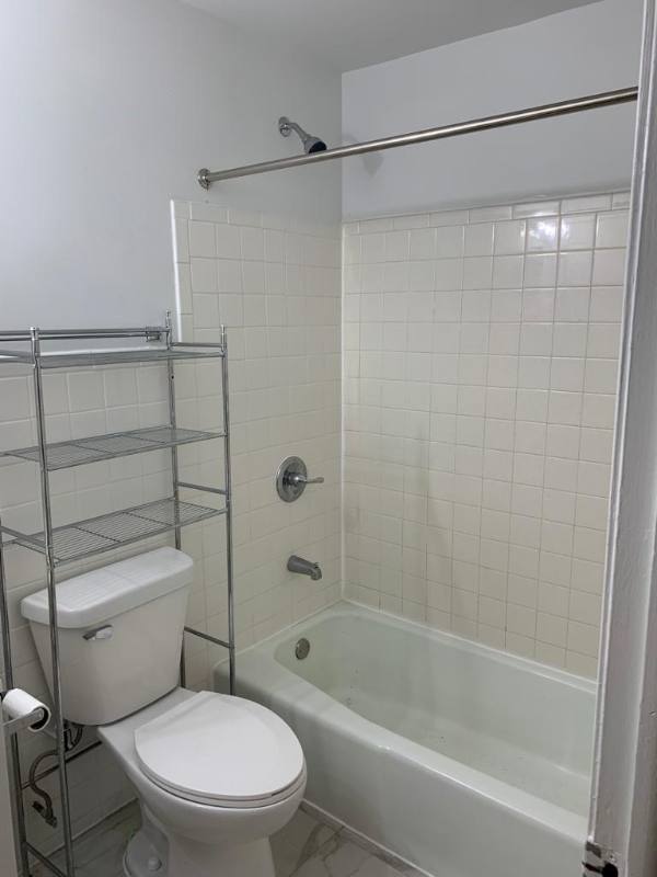 Apartment for rent at 1017 N Schuyler Ave #2, Kankakee, IL 60901