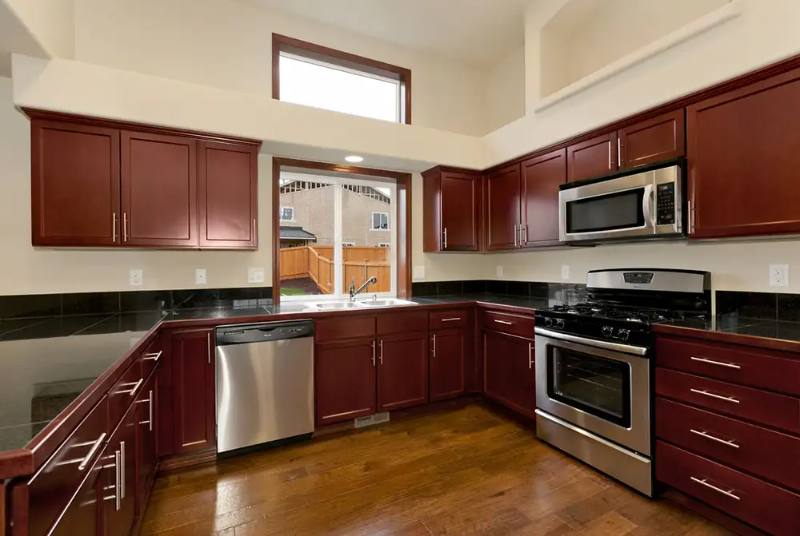 House for rent at 318 Leann St, Mount Vernon, WA 98274
