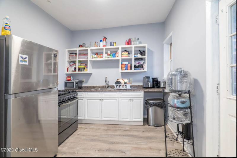 Apartment for rent at 114 2nd Ave #FL 1, Albany, NY 12202