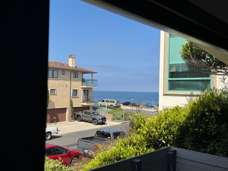 Apartment for rent at 110 Paseo De La Concha #D, Redondo Beach, CA 90277