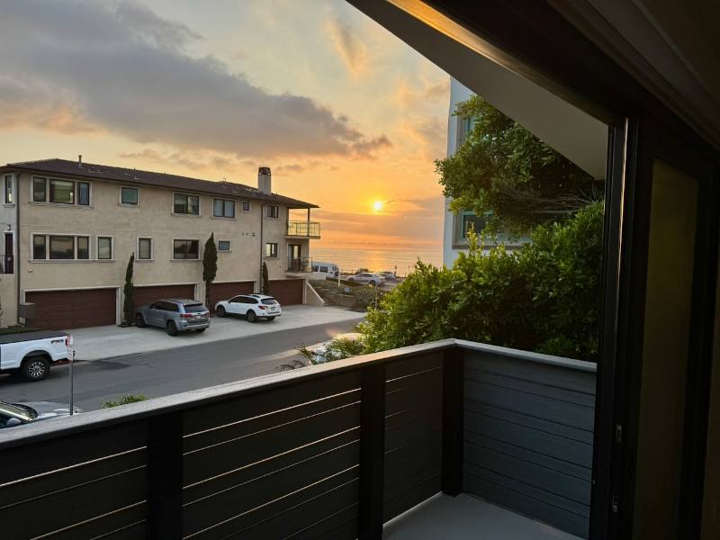 Apartment for rent at 110 Paseo De La Concha #D, Redondo Beach, CA 90277