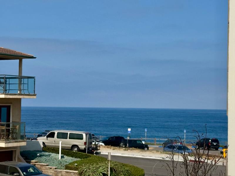 Apartment for rent at 110 Paseo De La Concha #D, Redondo Beach, CA 90277