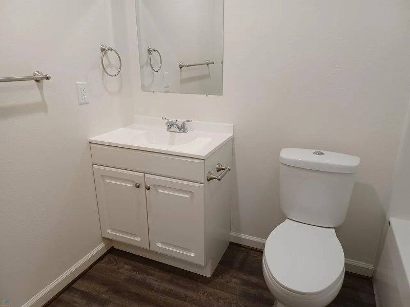 Townhouse for rent at 400 W Benton St, Green Ridge, MO 65332