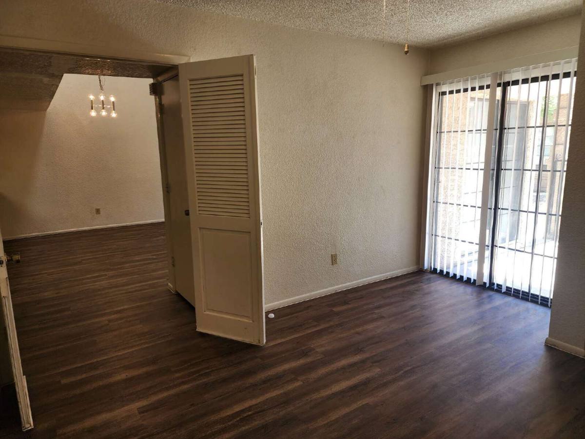 Townhouse for rent at 819 N College Ave #G-112, Tempe, AZ 85281