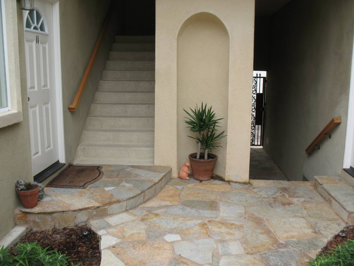 Apartment for rent at 3632 E 2nd St #7, Long Beach, CA 90803
