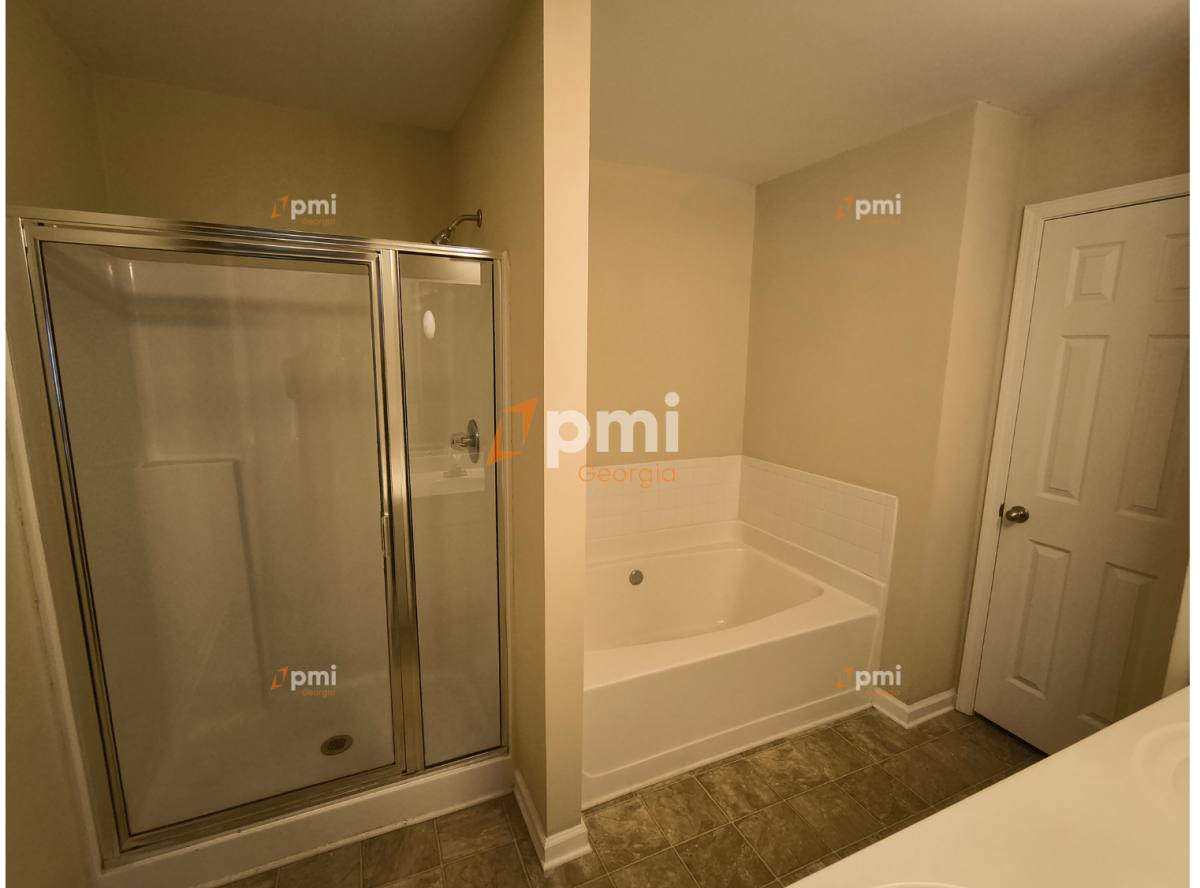 Townhouse for rent at 306 Creek Manor Way, Suwanee, GA 30024