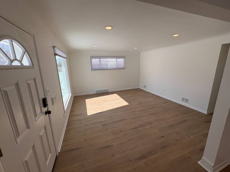 House for rent at 13319 McCracken Rd, Cleveland, OH 44125