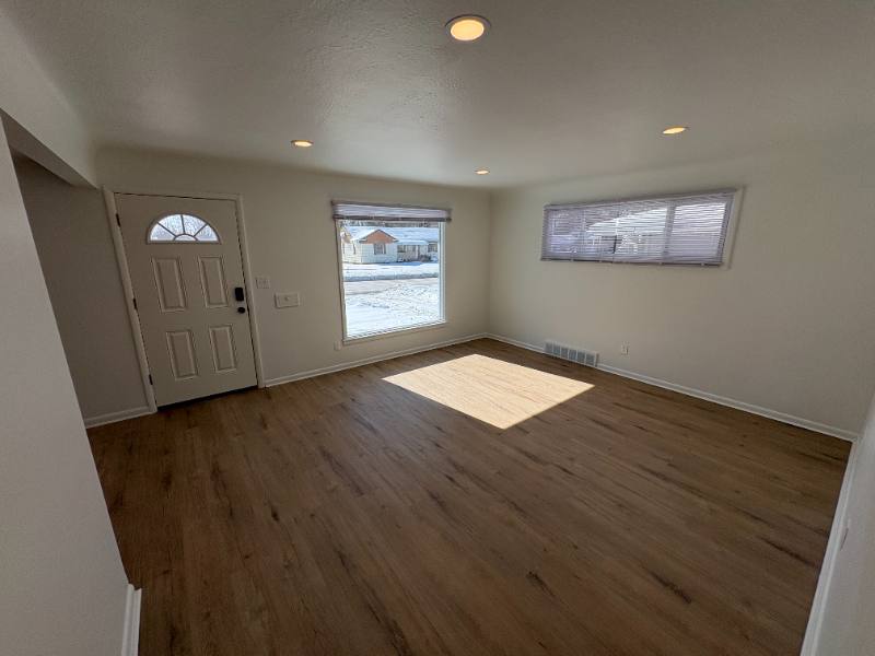 House for rent at 13319 McCracken Rd, Cleveland, OH 44125