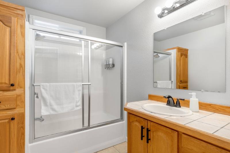 House for rent at 25328 146th Ave SE, Kent, WA 98042