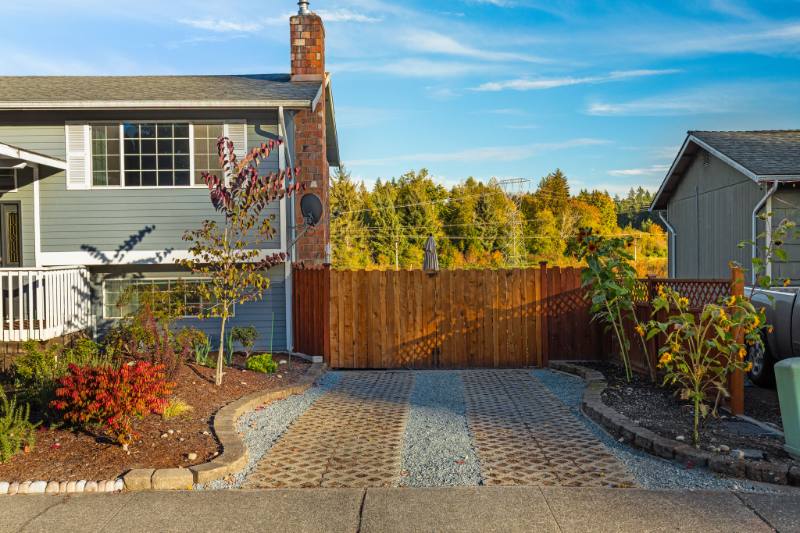 House for rent at 25328 146th Ave SE, Kent, WA 98042