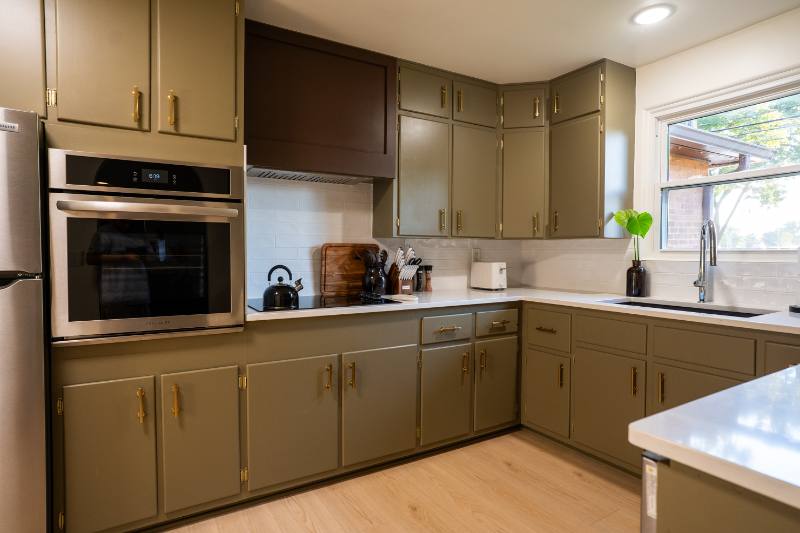 House for rent at 2218 Jefferson Ave, Midland, MI 48640