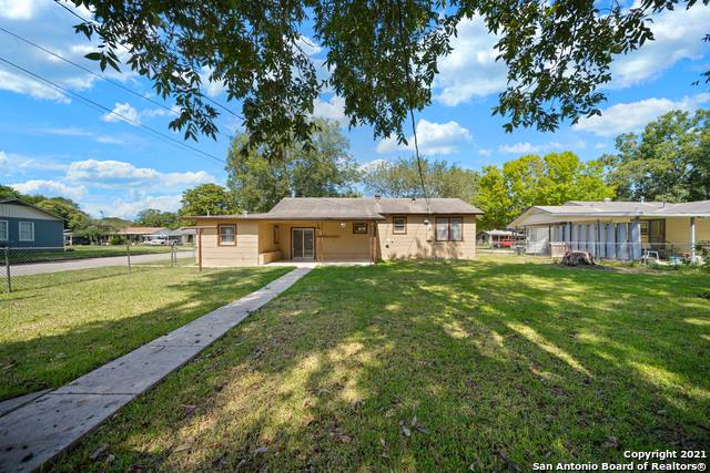 House for rent at 400 Mitchell Ave, Schertz, TX 78154