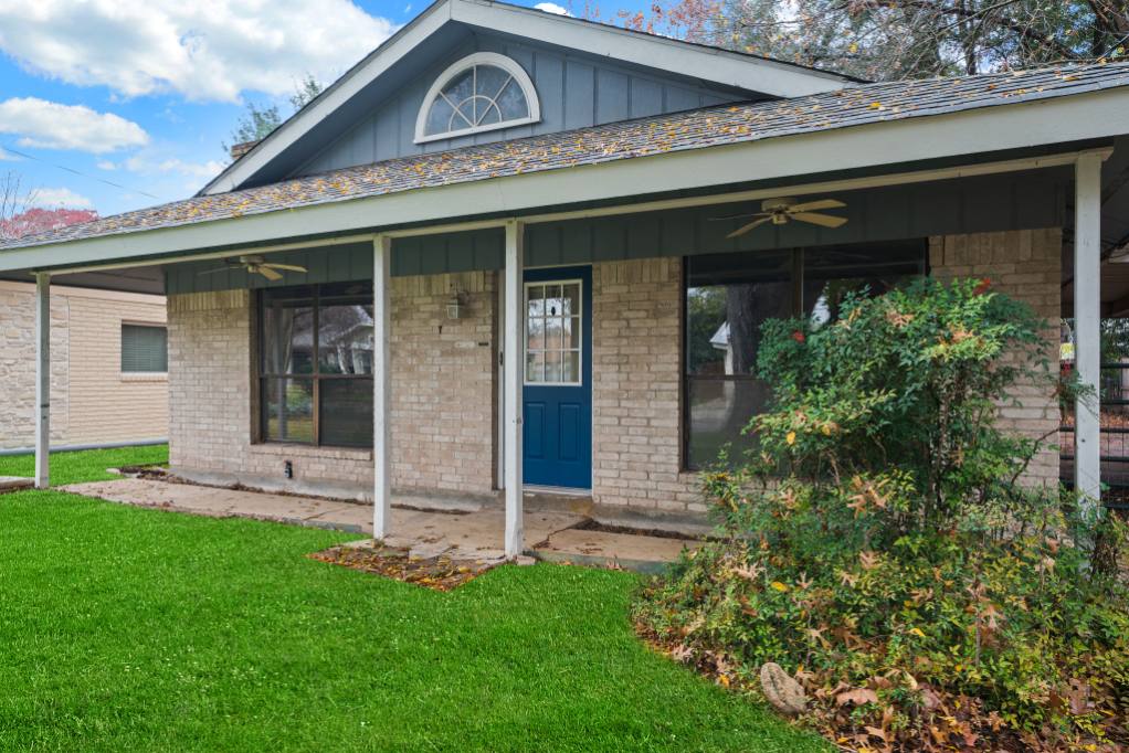 House for rent at 940 Hayselton Ave, New Braunfels, TX 78130