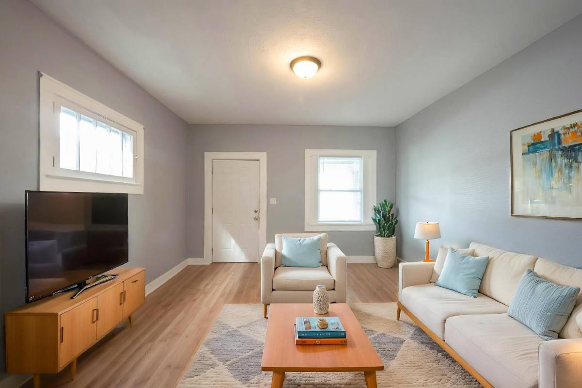 Townhouse for rent at 3413 N Capitol Ave, Indianapolis, IN 46208